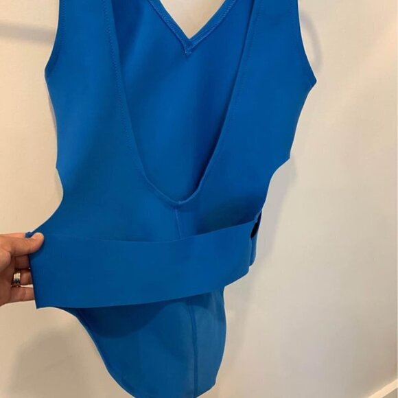 Venus neoprene swimsuit. Size 14. Cobalt blue. Cut out sides. Thick belt. New! - Picture 4 of 9